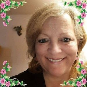 Meet your Posher, Elise